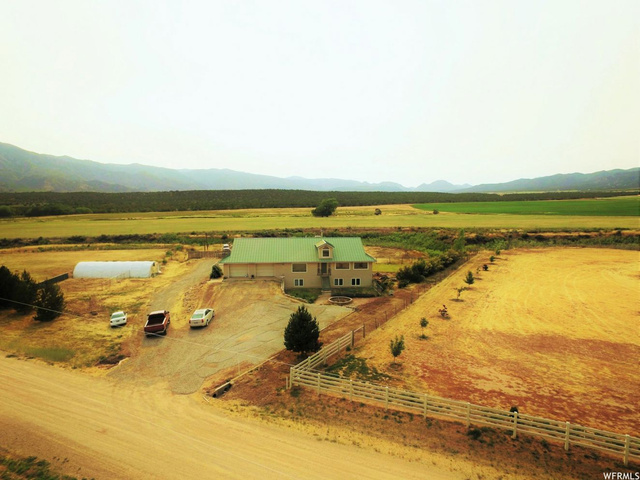 1068 S 3500 E, New Harmony, UT 84757 — photo 10