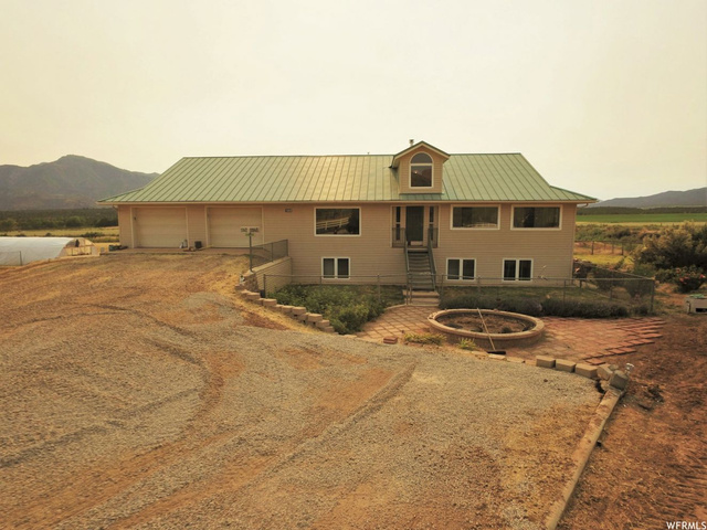 1068 S 3500 E, New Harmony, UT 84757 — photo 12
