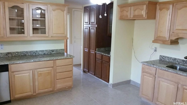 343 W 1550 N, Sunset, UT 84015 — photo 4