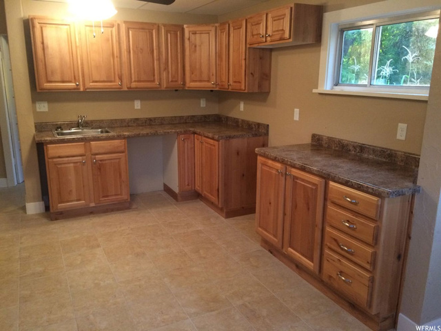 297 E 400 N, Logan, UT 84321 — photo 3