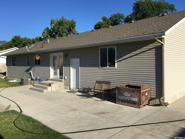 75 W 400 S, Smithfield, UT 84335 — photo 4