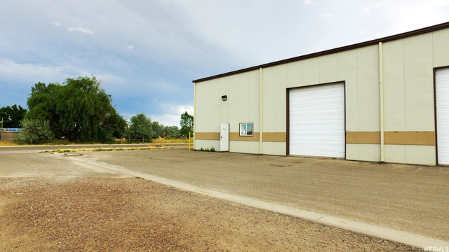 540 S Wright Brothers Dr E, Vernal, UT 84078 — photo 9