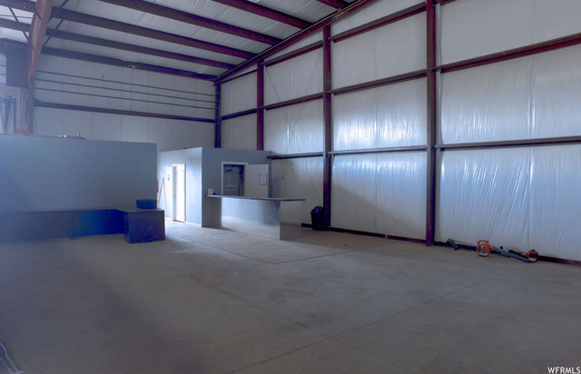 540 S Wright Brothers Dr E, Vernal, UT 84078 — photo 10