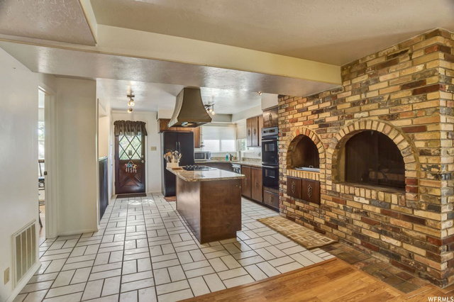 1411 S 1500 E, Bountiful, UT 84010 — photo 8