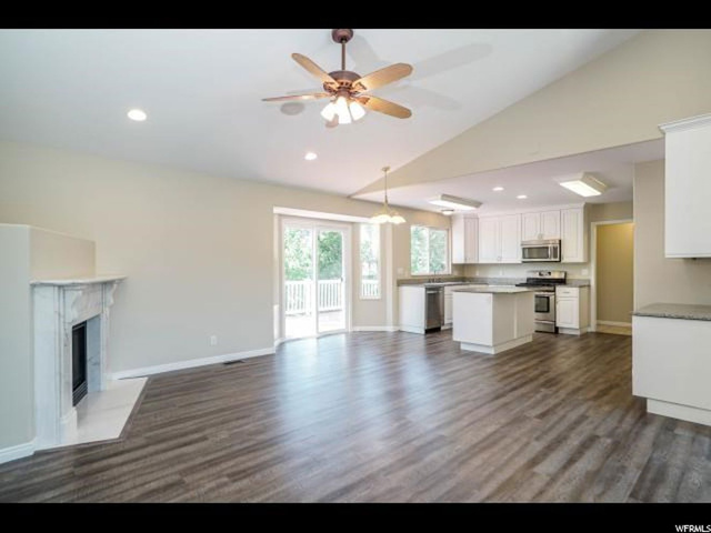 1907 N Bridge Ct, Layton, UT 84040 — photo 9