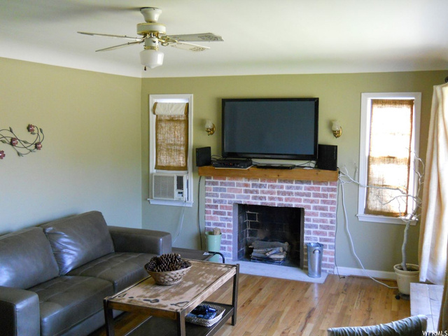 118 E 400 N, Bountiful, UT 84010 — photo 8