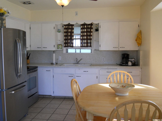118 E 400 N, Bountiful, UT 84010 — photo 10