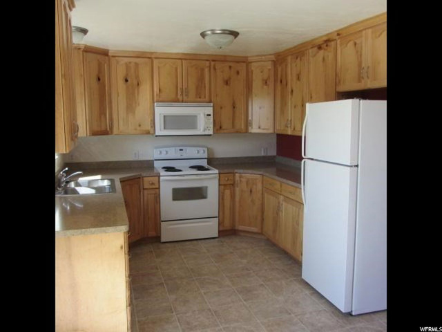 1971 E 3050 S, Vernal, UT 84078 — photo 2