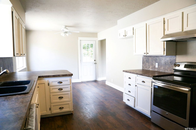 735 Canyon View Dr, Hyrum, UT 84319 — photo 7