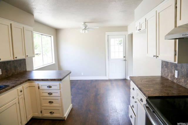 735 Canyon View Dr, Hyrum, UT 84319 — photo 8