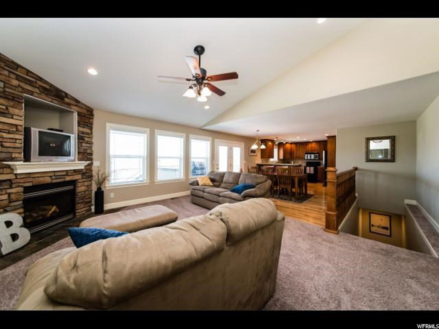 395 N 200 E, Hyde Park, UT 84318 — photo 2