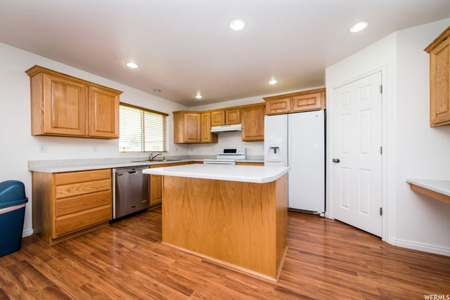75 W 400 S, Smithfield, UT 84335 — photo 4