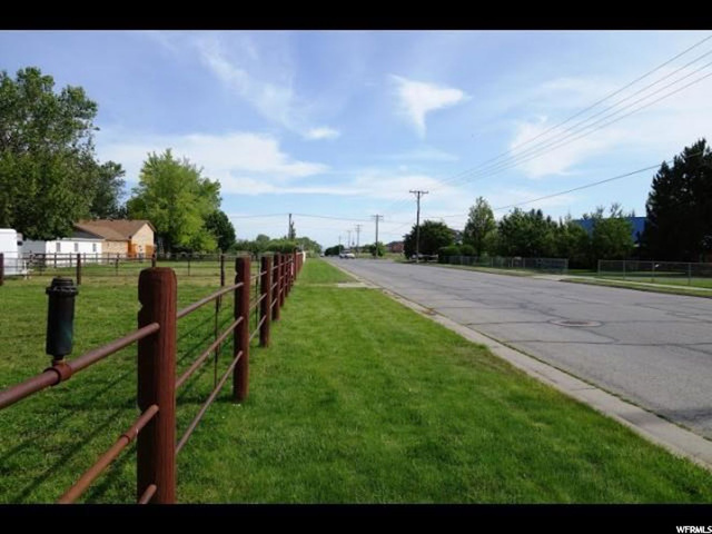 2009 S 350 E, Kaysville, UT 84037 — photo 4