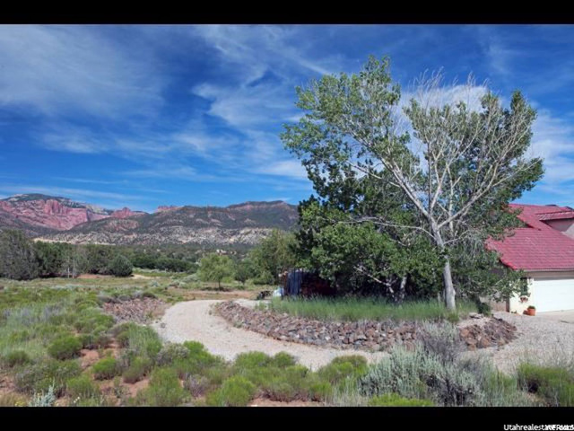 1453 S 2300 E, New Harmony, UT 84757 — photo 8