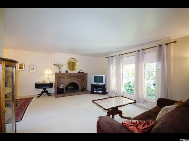 8635 S 550 E, Sandy, UT 84070 — photo 2