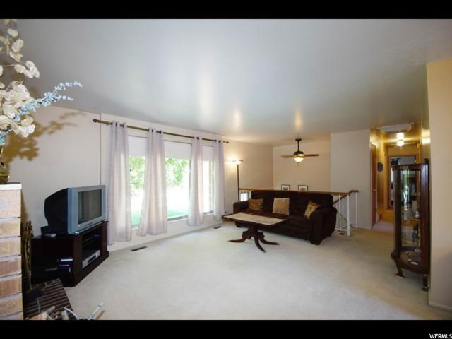 8635 S 550 E, Sandy, UT 84070 — photo 3