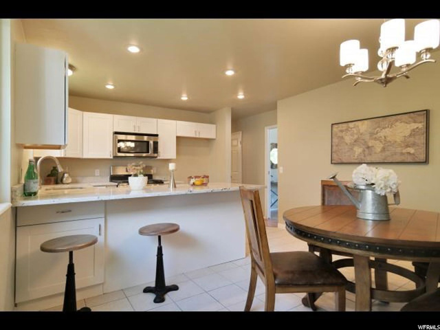 205 S Canyon Way E, Centerville, UT 84014 — photo 5