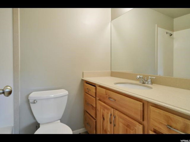 205 S Canyon Way E, Centerville, UT 84014 — photo 6
