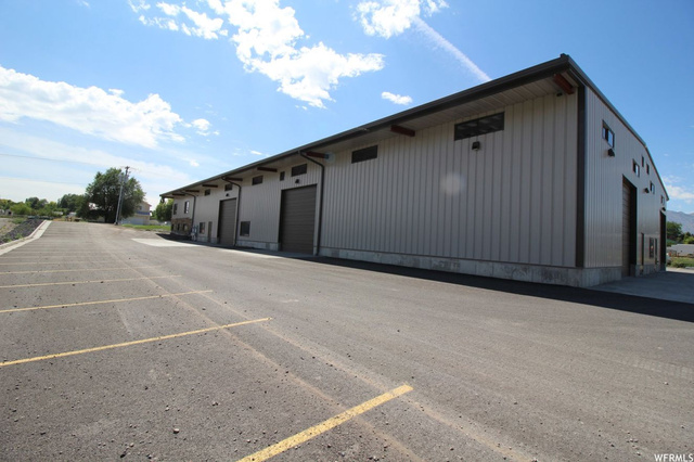 40 W 300 N, Hyrum, UT 84319 — photo 6
