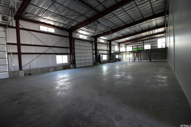 40 W 300 N, Hyrum, UT 84319 — photo 3