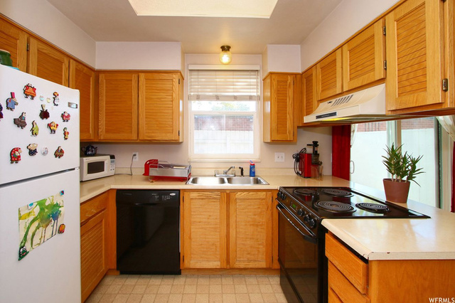 770 E Gables St S, Midvale, UT 84047 — photo 10