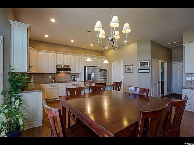 2431 N Cranefield, Clinton, UT 84015 — photo 5