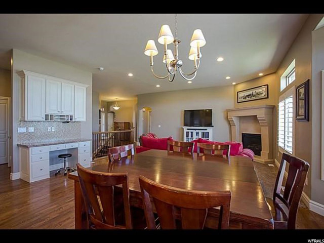 2431 N Cranefield, Clinton, UT 84015 — photo 7