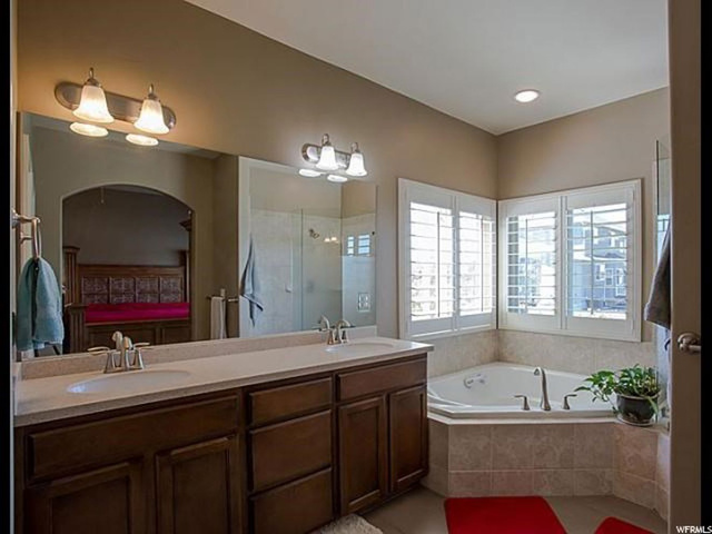 2431 N Cranefield, Clinton, UT 84015 — photo 12