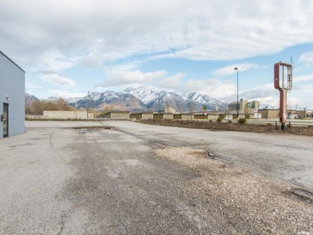 1865 S Wall Ave, Ogden, UT 84404 — photo 2