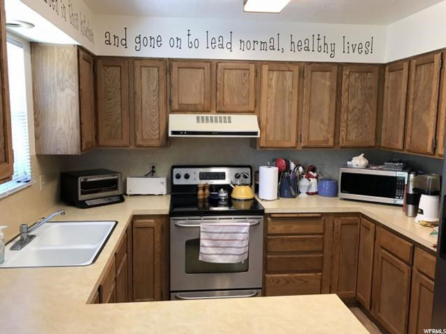 947 N 1550 E, Layton, UT 84040 — photo 5