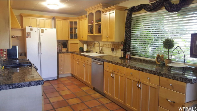629 S 100 E St E, Springville, UT 84663 — photo 12