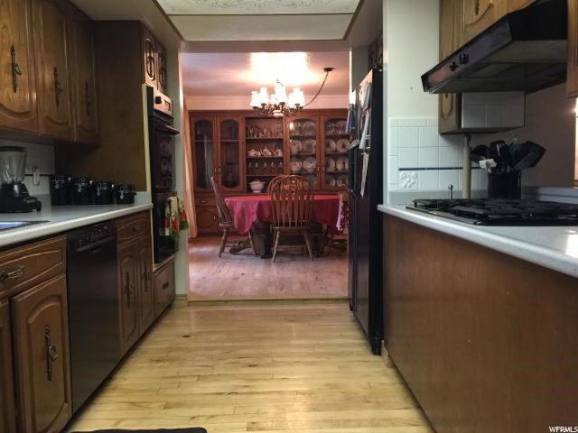 618 N Dixie Ave, Layton, UT 84041 — photo 8