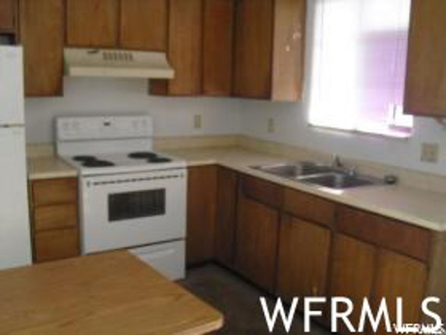 160 S 200 E, Roosevelt, UT 84066 — photo 4