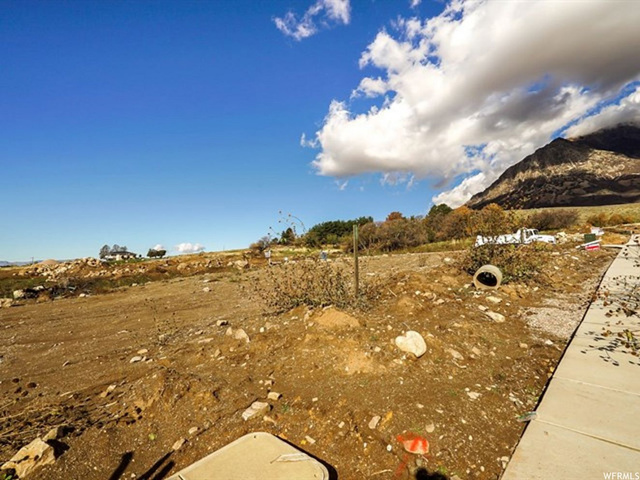 569 E 3725 N, North Ogden, UT 84414 — photo 7