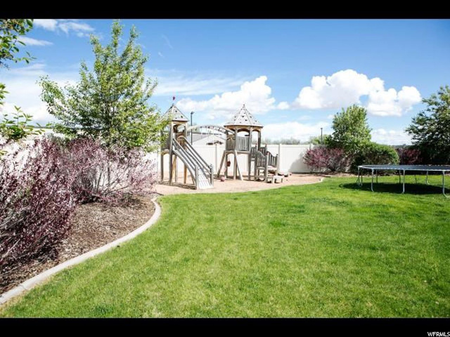 4462 N 9500 E, Lapoint, UT 84039 — photo 10