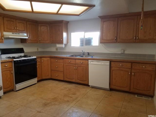 125 E Main St, Cleveland, UT 84518 — photo 4