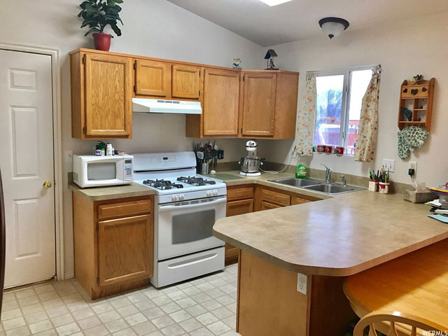 232 S 760 W, Tremonton, UT 84337 — photo 3