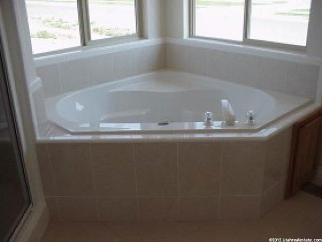 2381 S 1000 W, Syracuse, UT 84075 — photo 5