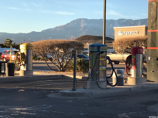 985 S State St, Hurricane, UT 84737 — photo 12