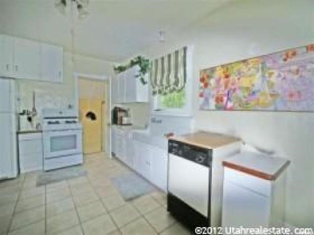 860 N 500 E, Logan, UT 84321 — photo 3