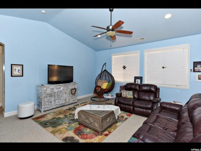 387 E Munich, St. George, UT 84790 — photo 5