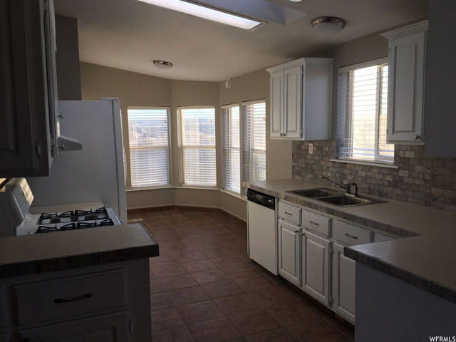 6647 E 6750 S, Jensen, UT 84035 — photo 2