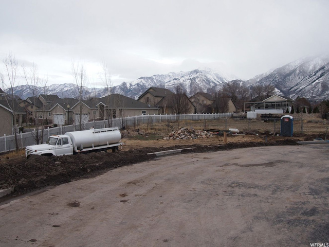 11368 S 1620 E, Sandy, UT 84092 — photo 8