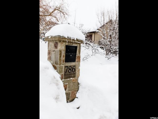 786 E Highland Oaks Dr S, Bountiful, UT 84010 — photo 5