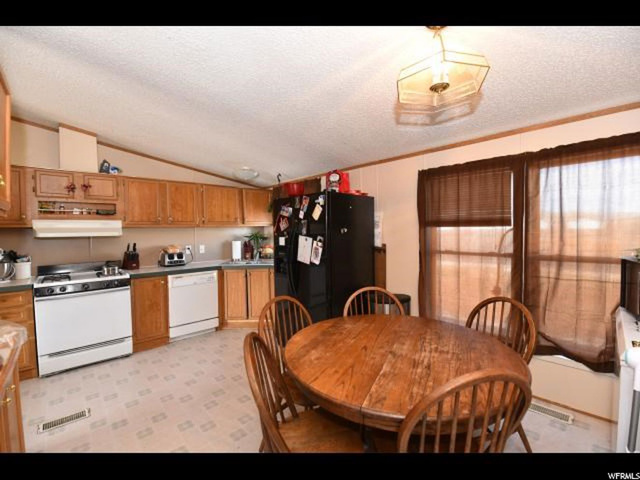 419 E 700 N, Vernal, UT 84078 — photo 7