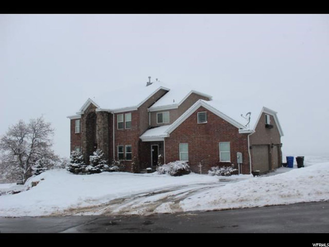 423 E Greystone Dr, Farmington, UT 84025 — photo 2