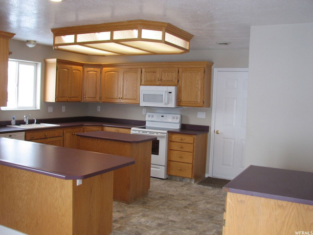 482 N 200 E, Smithfield, UT 84335 — photo 5