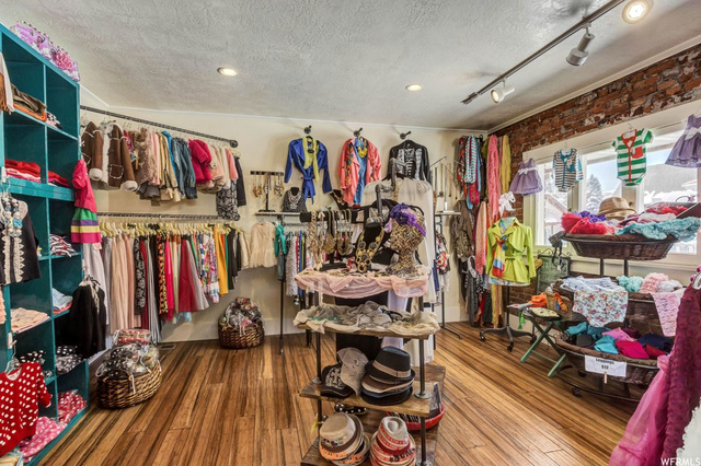25 W Main St S, Midway, UT 84049 — photo 7