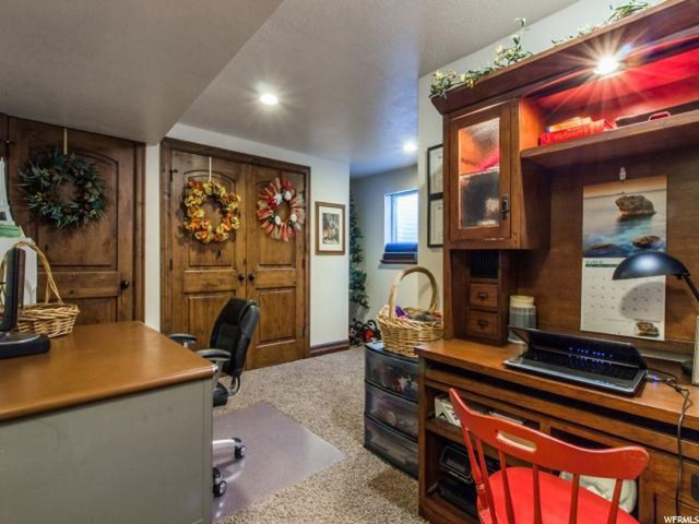 196 N Mountain Rd E, Fruit Heights, UT 84037 — photo 8