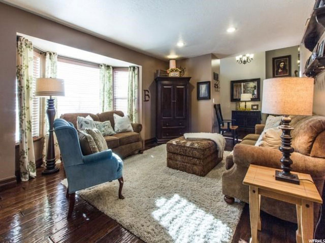 196 N Mountain Rd E, Fruit Heights, UT 84037 — photo 3